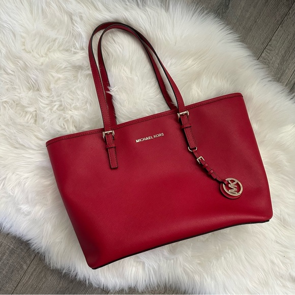 Michael Kors Jet Set Tote - Picture 2 of 11